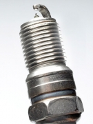 Свеча зажигания Husqvarna SGO002 5776166-02