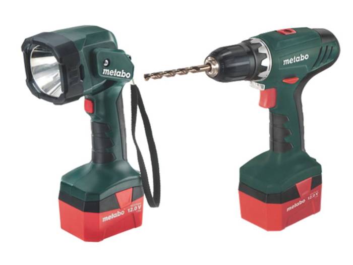 Увеличенная фотография Аккум. дрель - шуруповерт Metabo BS 12 NiCd + фонарь 602194600