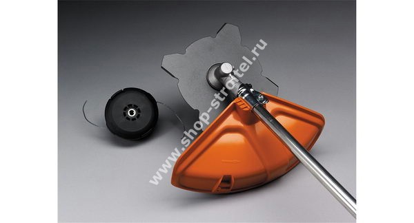Увеличенная фотография Триммер бензиновый Husqvarna 133R (0,9кВт/1,2лс)